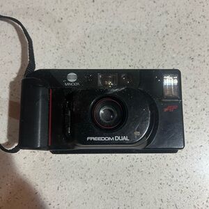 Freedom Dual Compact Camera - Black